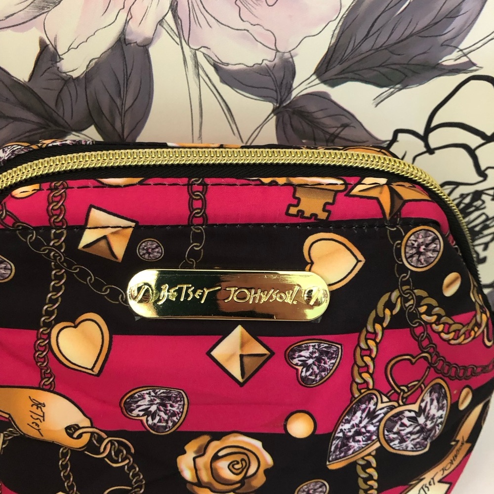 NEW Betsy Johnson Cosmetic Make up Travel Bag Pink Rose Jewelry Bling Zip Pouch - Picture 4 of 15